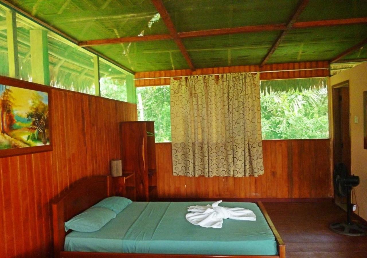 Curaka Lodge Expedition Iquitos Szoba fotó