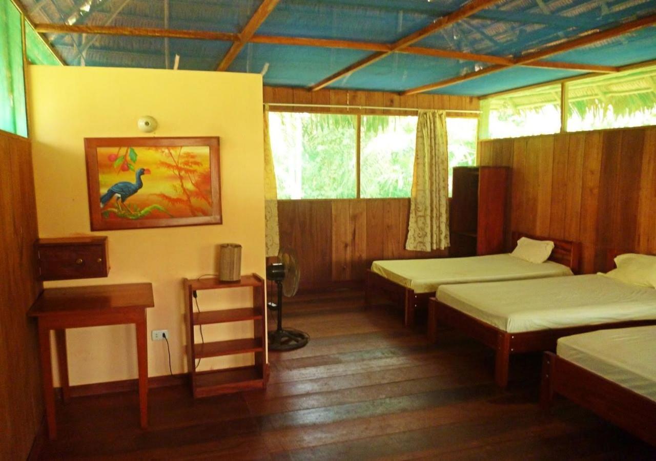 Curaka Lodge Expedition Iquitos Szoba fotó